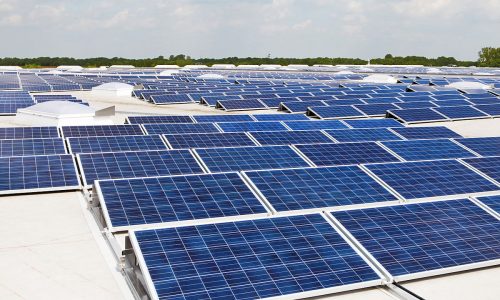 1200px-Photovoltaik_Dachanlage_Hannover_-_Schwarze_Heide_-_1_MW